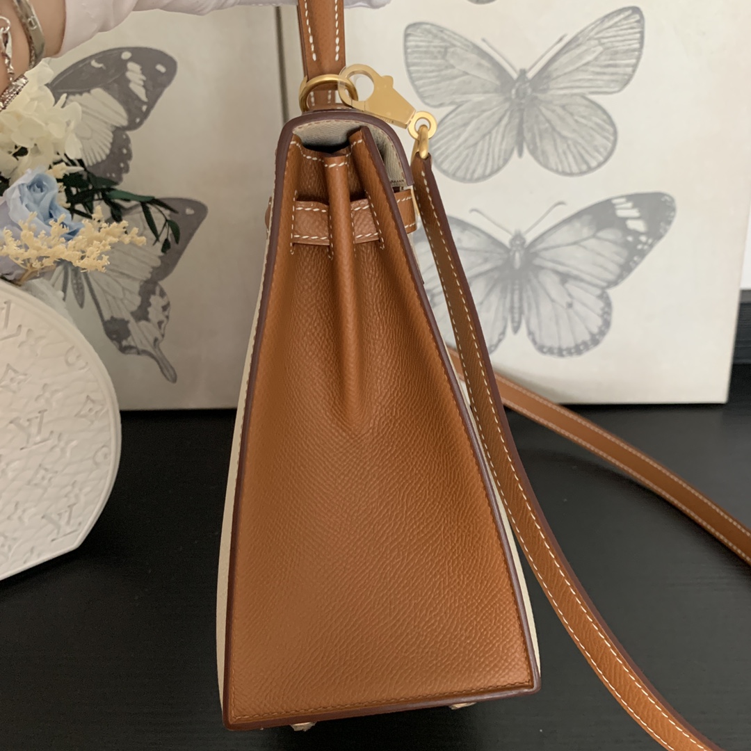 에르메스 켈리백25 화이트 골드브라운 금장 앱송